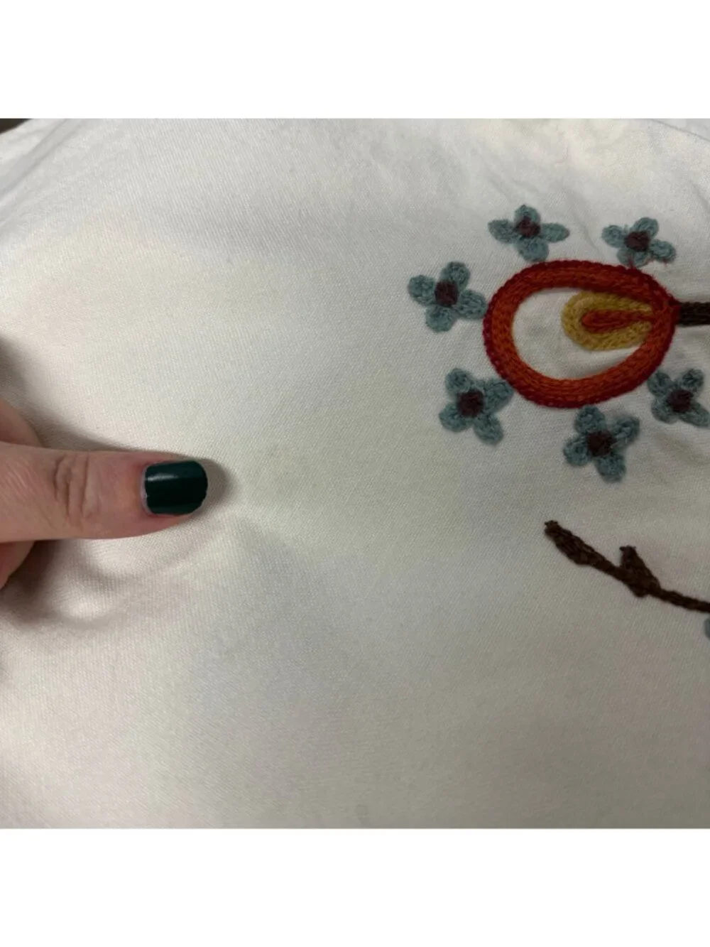 Pottery Barn Pillow Cover Crewel Embroidered Flowers 100% Cotton Set of 2 Red